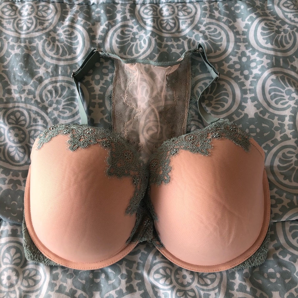 Victoria’s Secret Blue Lacy Bra